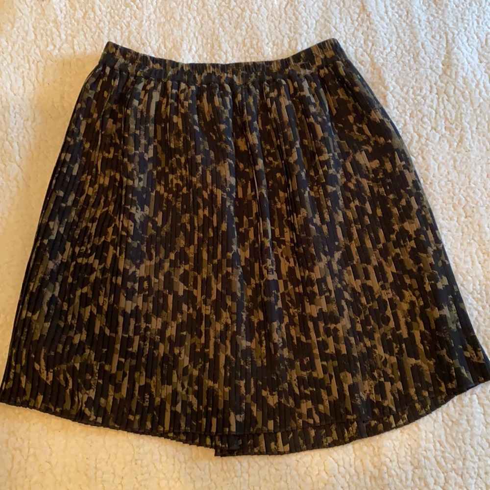 H and M XS Pleated Mini Skirt Cheetah
